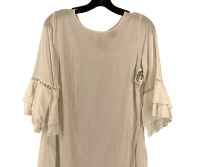 White Top 3 4 Sleeve Clothes Mentor, Size S on Sale