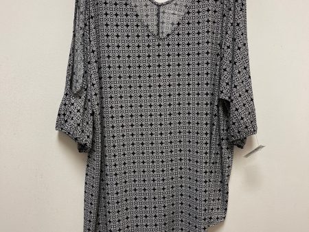 Black Top Short Sleeve Lane Bryant, Size 2x Hot on Sale