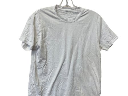 White Top Short Sleeve Basic Clothes Mentor, Size Xl on Sale