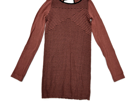 Black & Red Top Long Sleeve By Free People, Size: M on Sale